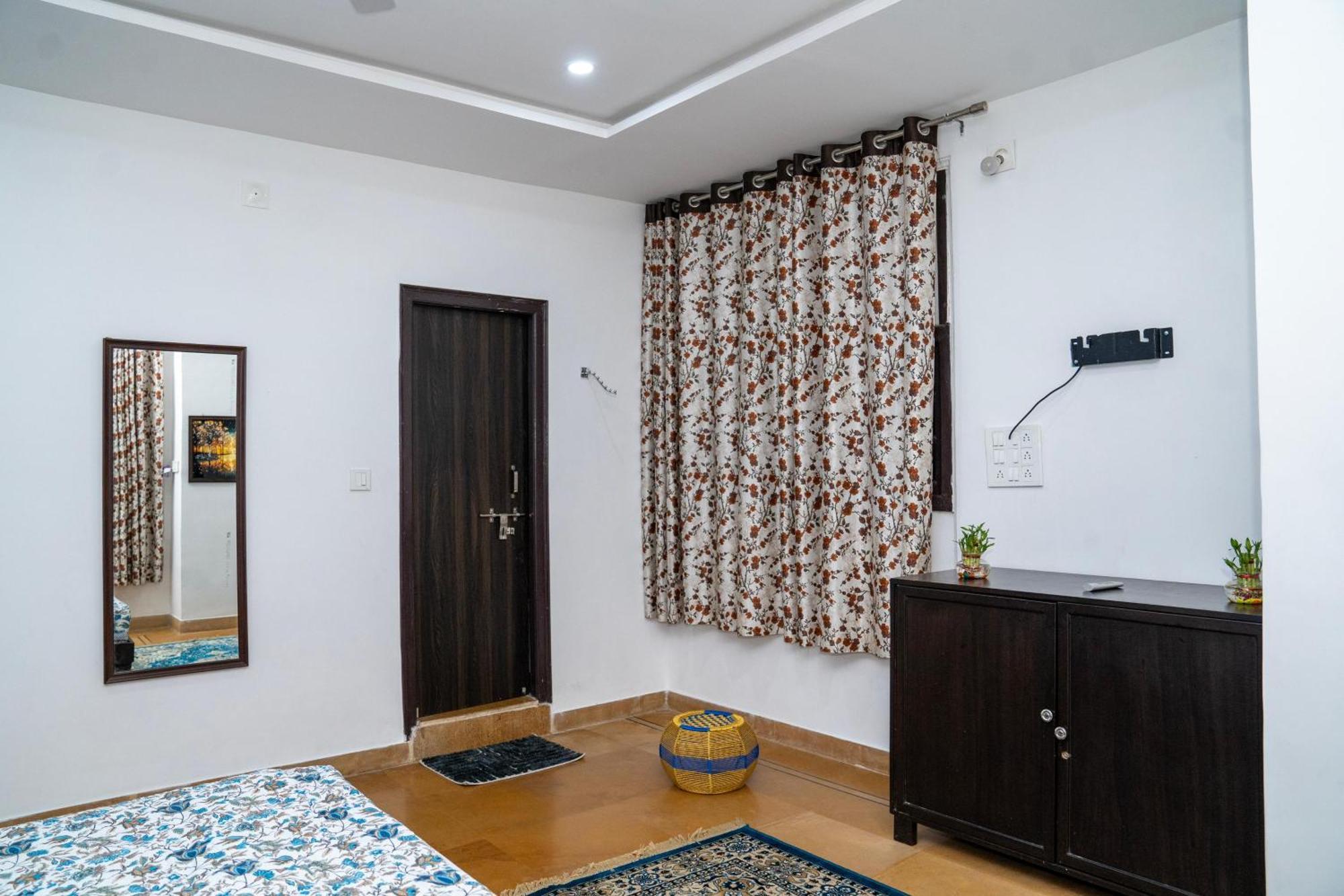 Footprint Hostel อุเดเปอร์ ภายนอก รูปภาพ