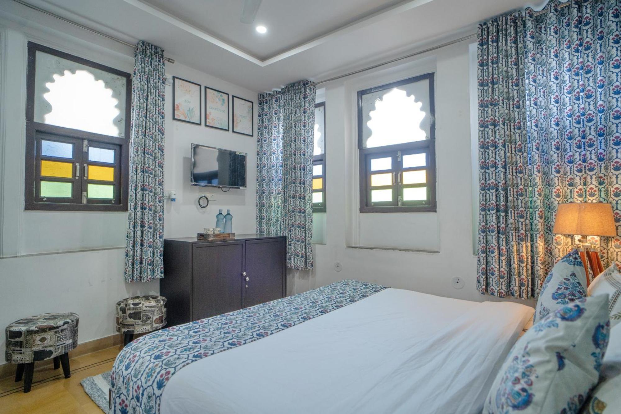 Footprint Hostel อุเดเปอร์ ภายนอก รูปภาพ