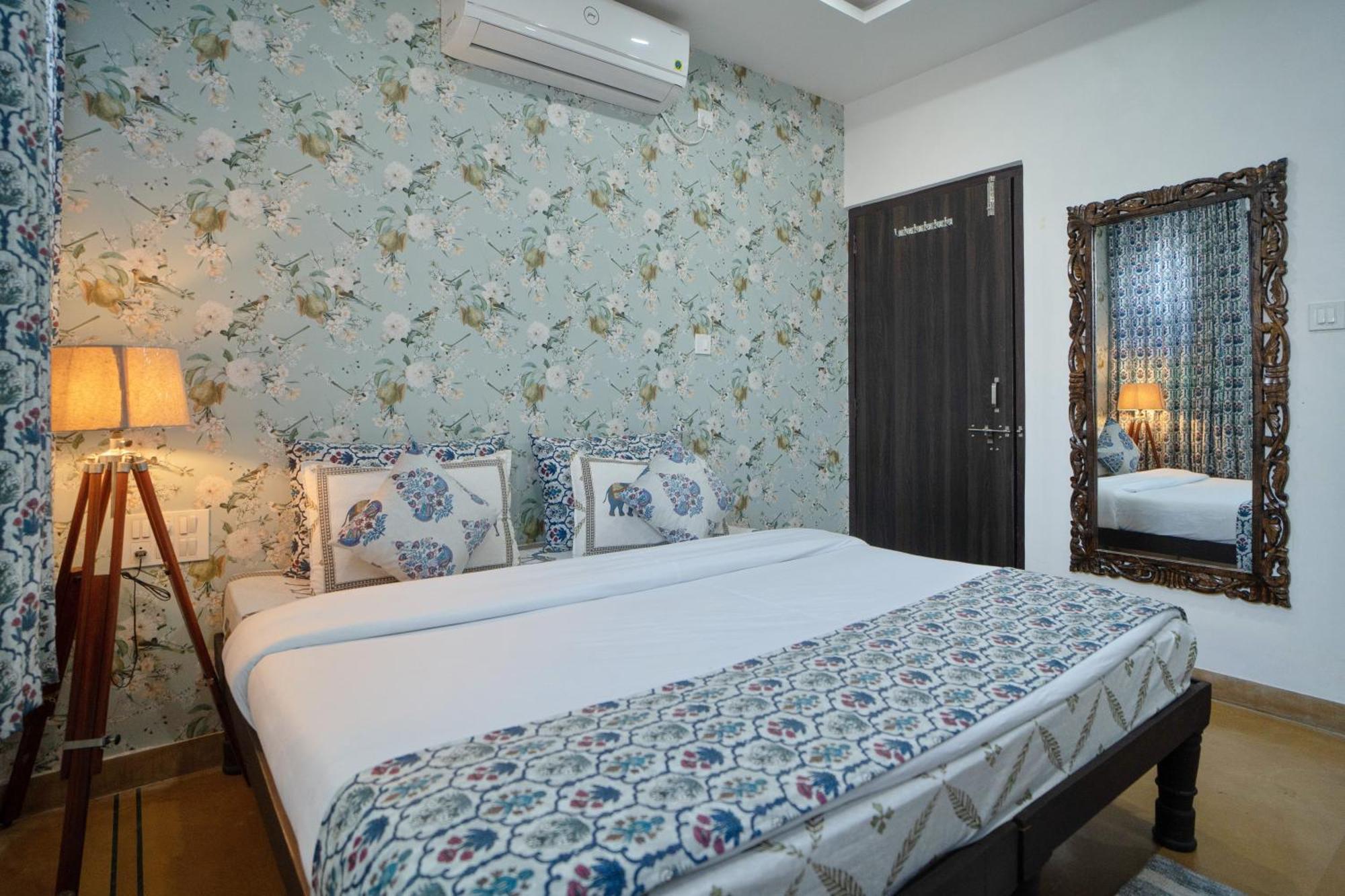Footprint Hostel อุเดเปอร์ ภายนอก รูปภาพ