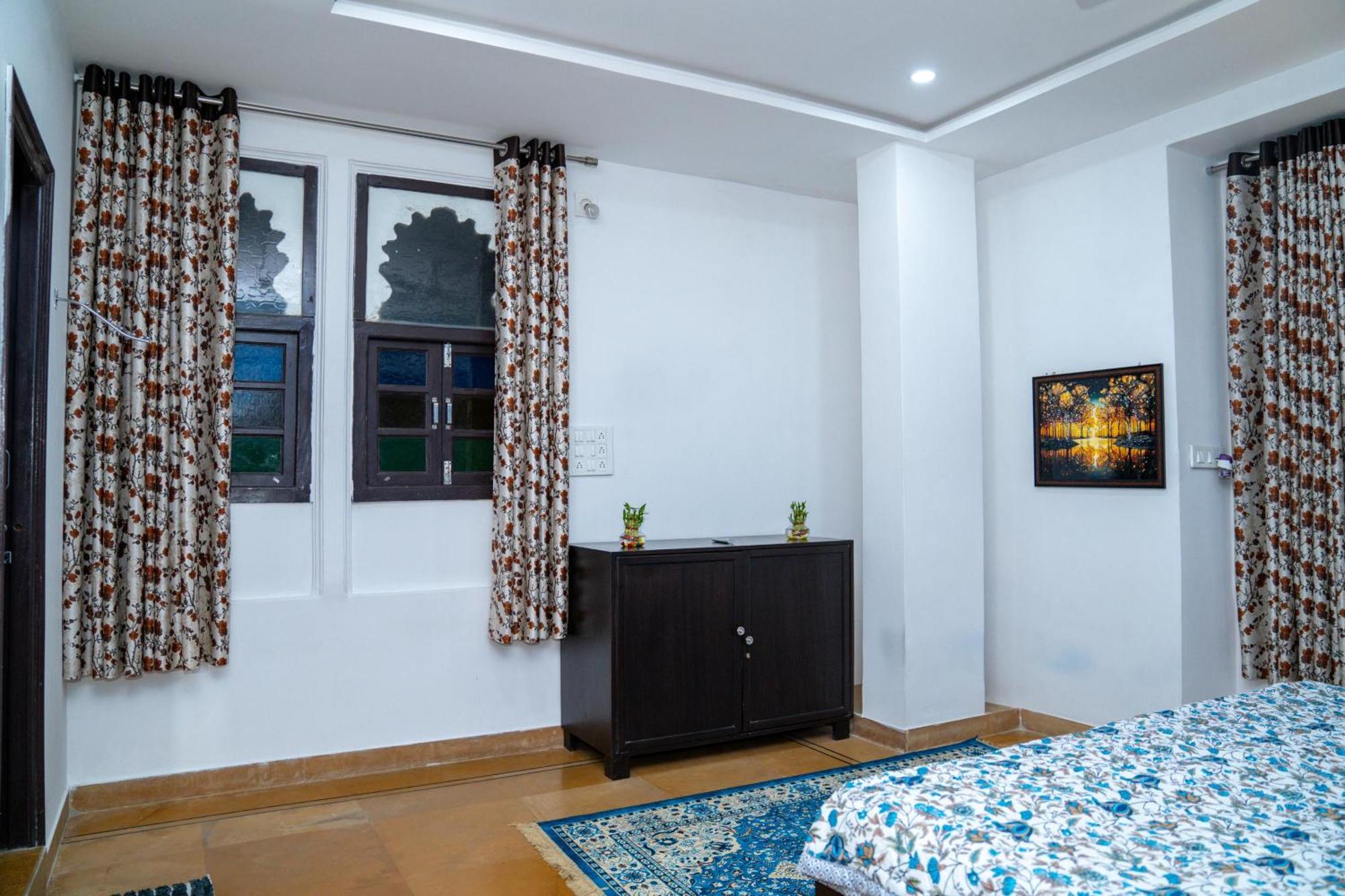 Footprint Hostel อุเดเปอร์ ภายนอก รูปภาพ