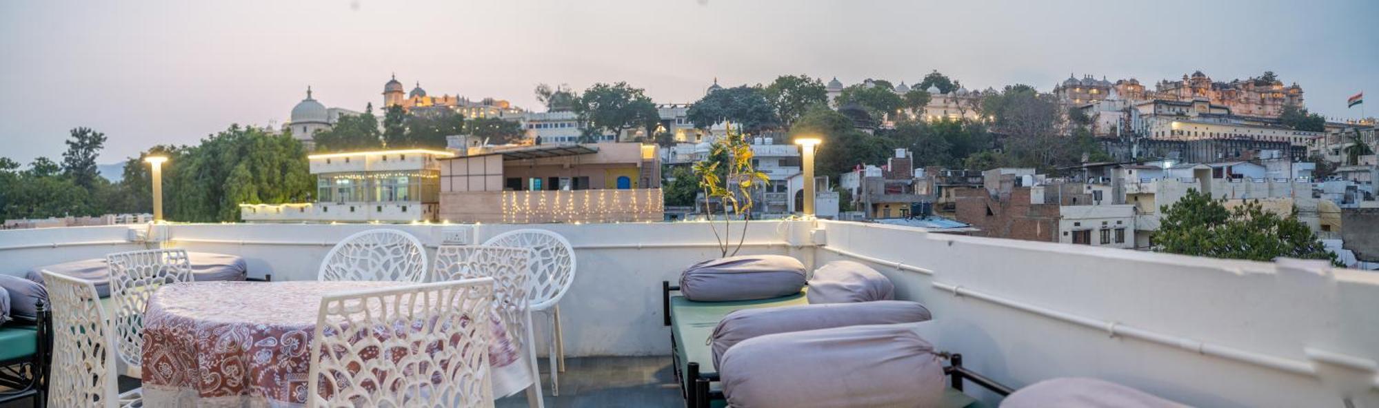 Footprint Hostel อุเดเปอร์ ภายนอก รูปภาพ