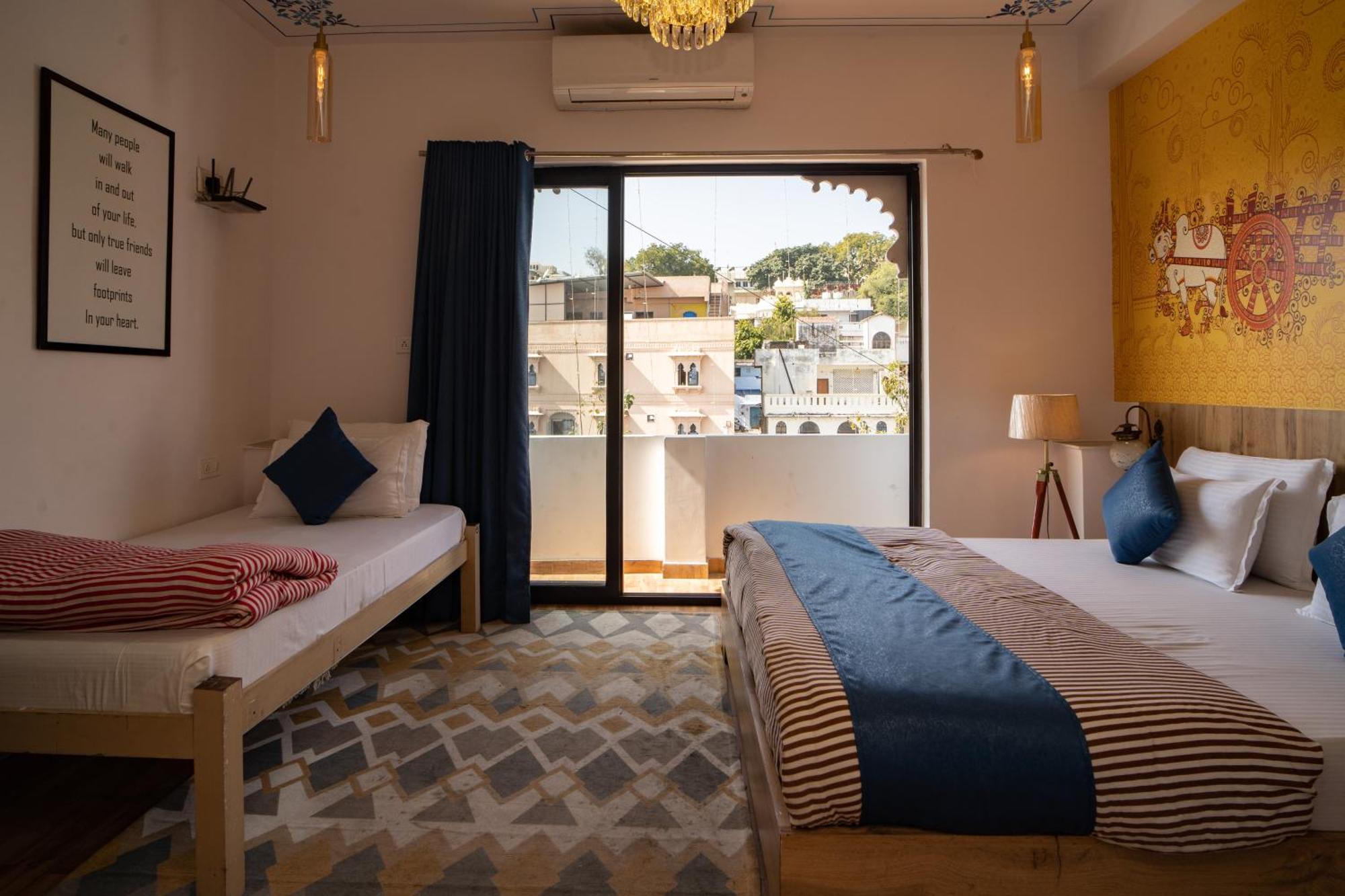 Footprint Hostel อุเดเปอร์ ภายนอก รูปภาพ