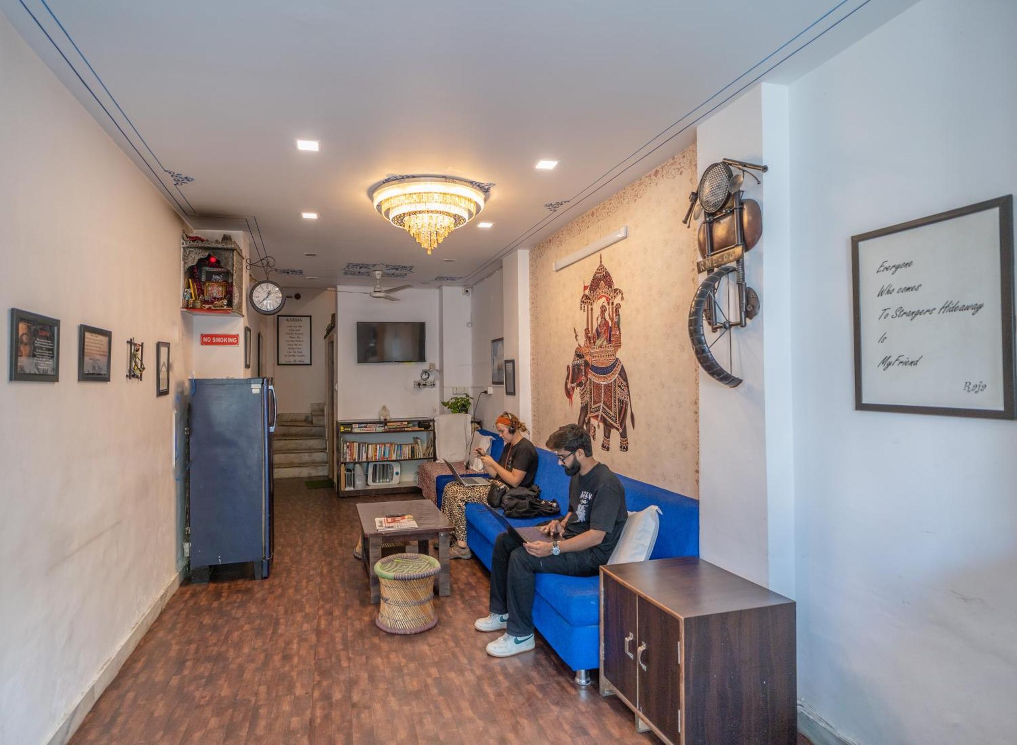 Footprint Hostel อุเดเปอร์ ภายนอก รูปภาพ