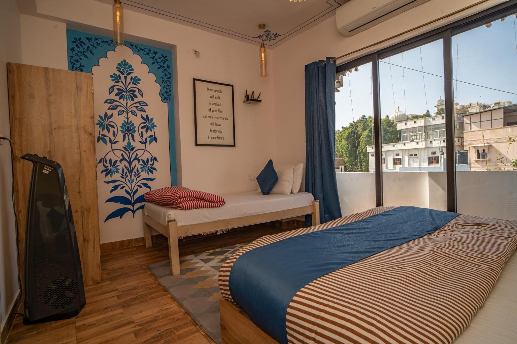 Footprint Hostel อุเดเปอร์ ภายนอก รูปภาพ
