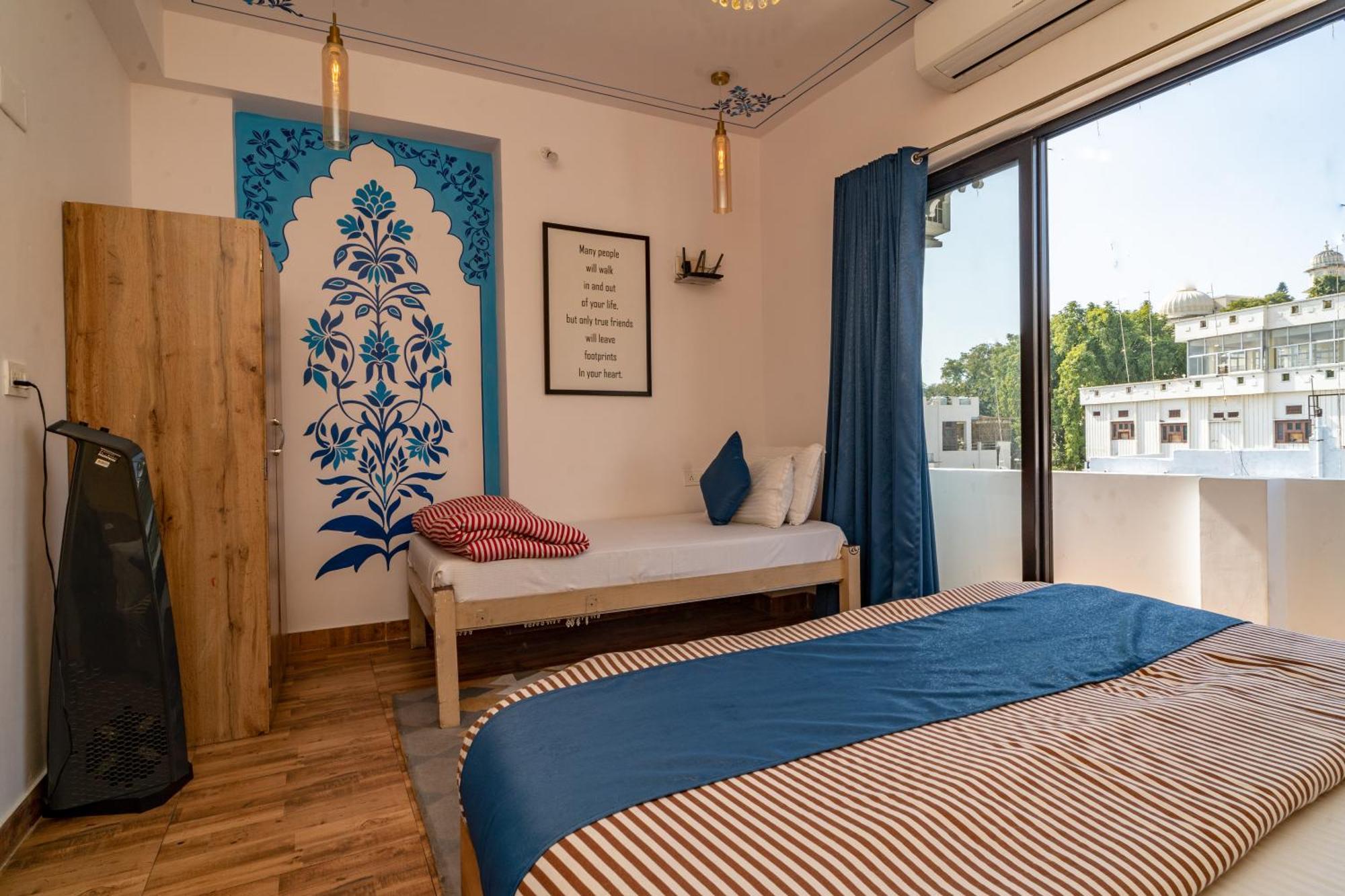 Footprint Hostel อุเดเปอร์ ภายนอก รูปภาพ