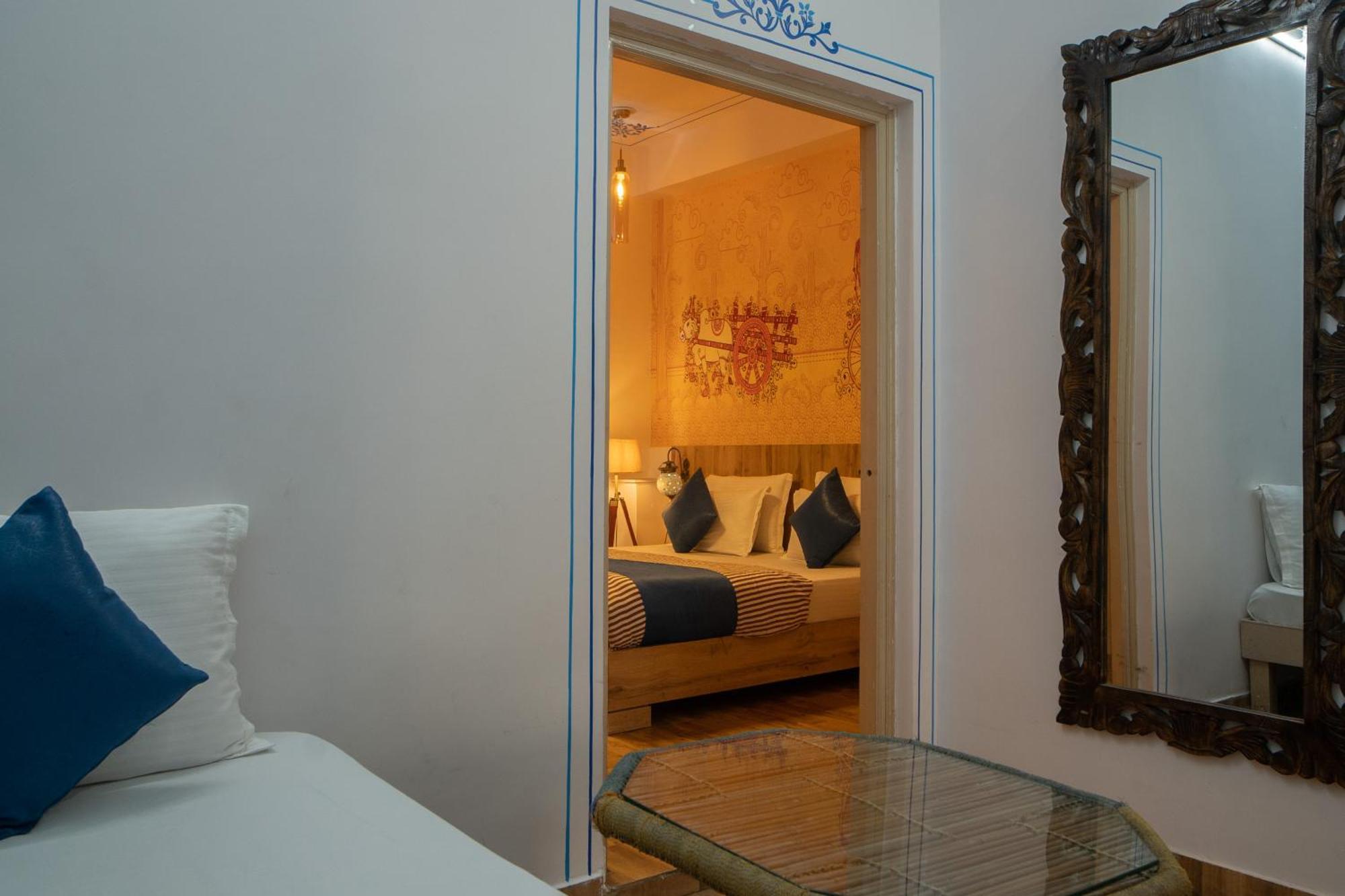 Footprint Hostel อุเดเปอร์ ภายนอก รูปภาพ