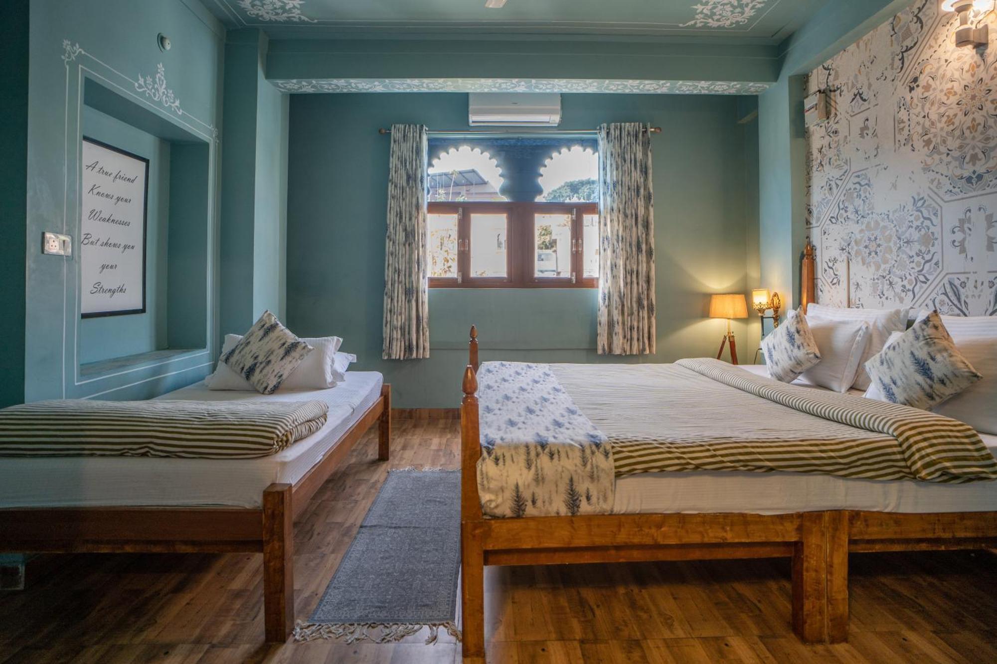 Footprint Hostel อุเดเปอร์ ภายนอก รูปภาพ