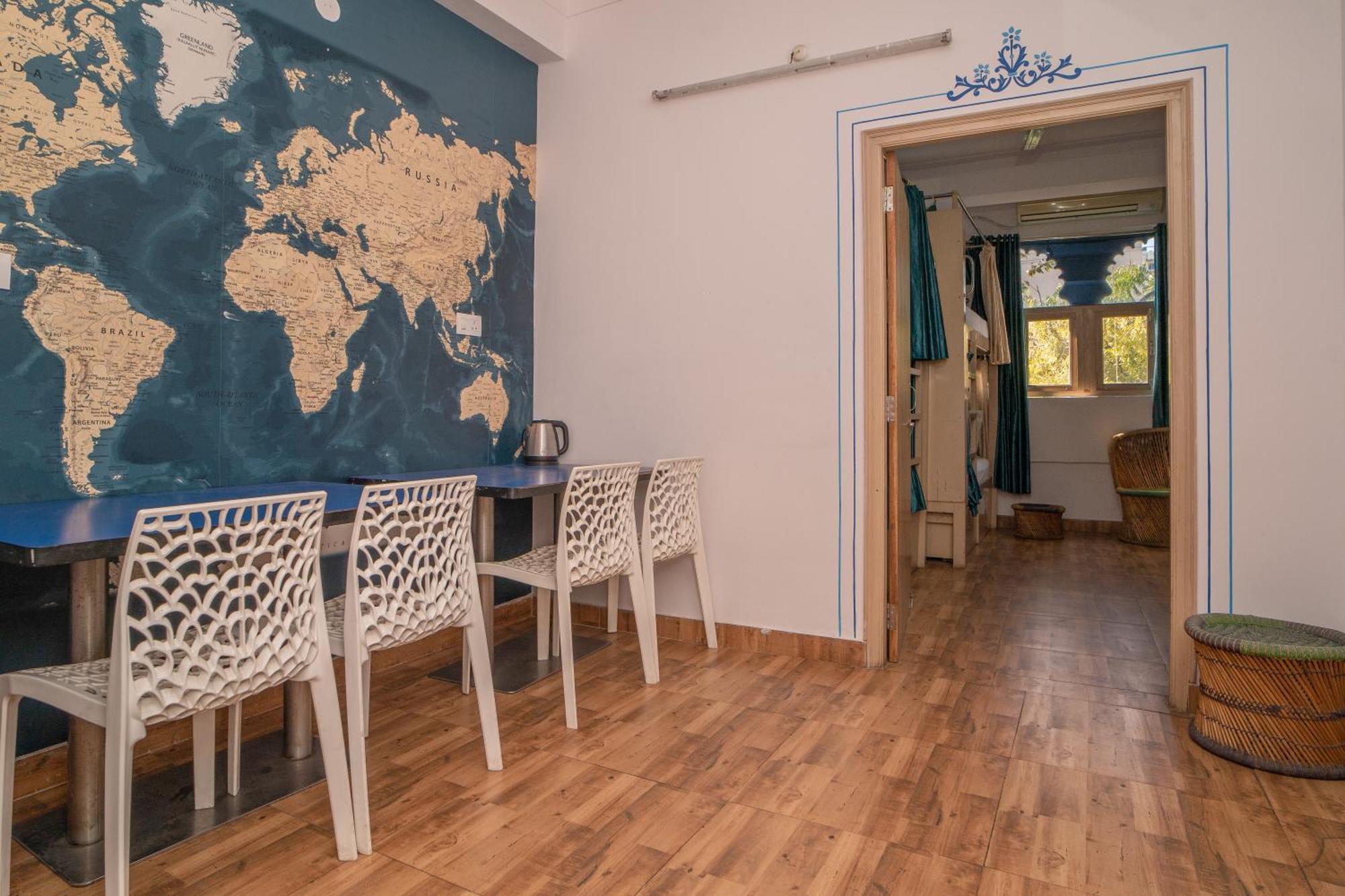 Footprint Hostel อุเดเปอร์ ภายนอก รูปภาพ